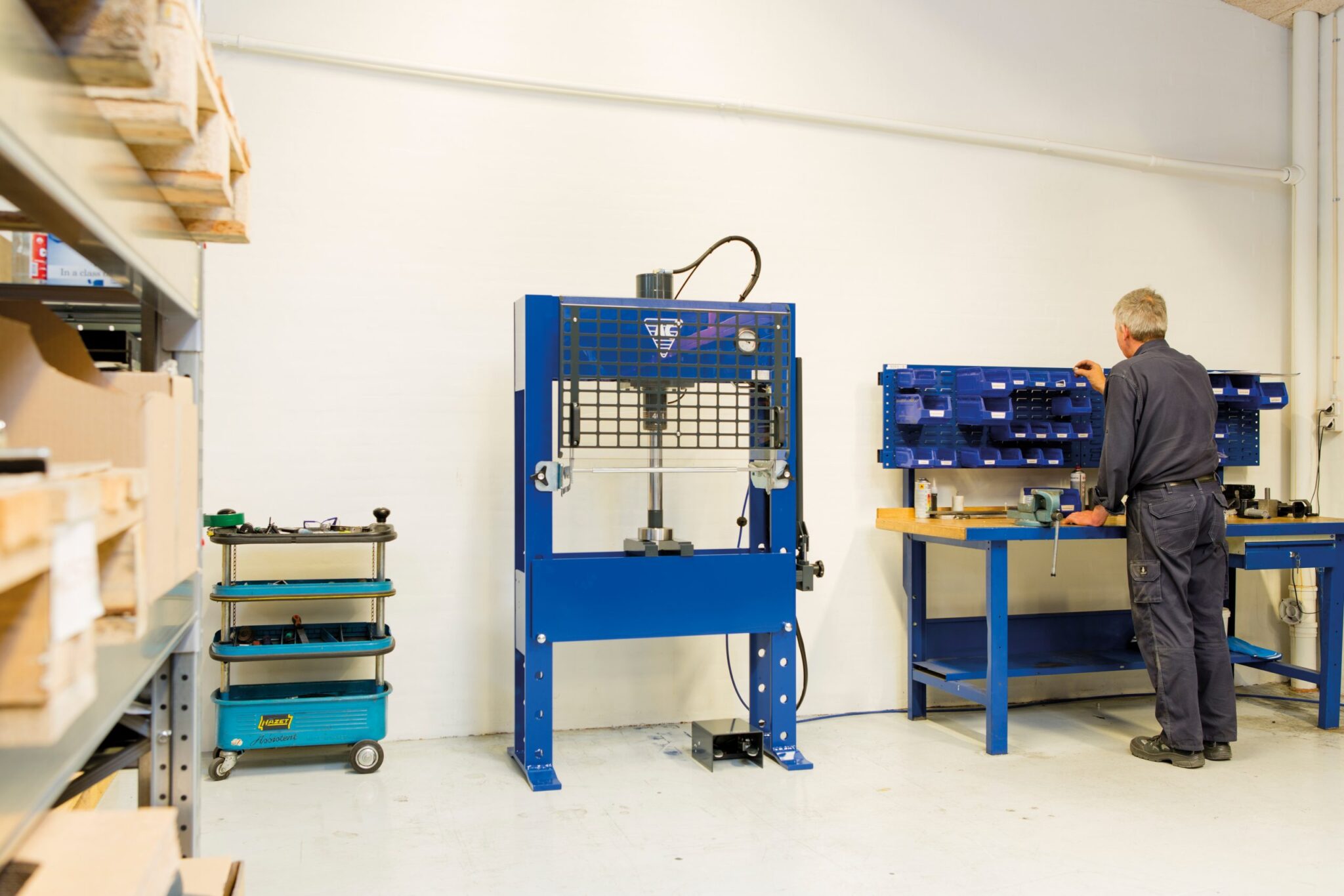 VERKSTADSPRESS P40H 300MM SLAG