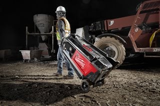 4933492340_belysningsmast_stor_actionbild hopfälld belysningsmast_stor_actionbild_hopfälld Mileaukee MXF TL